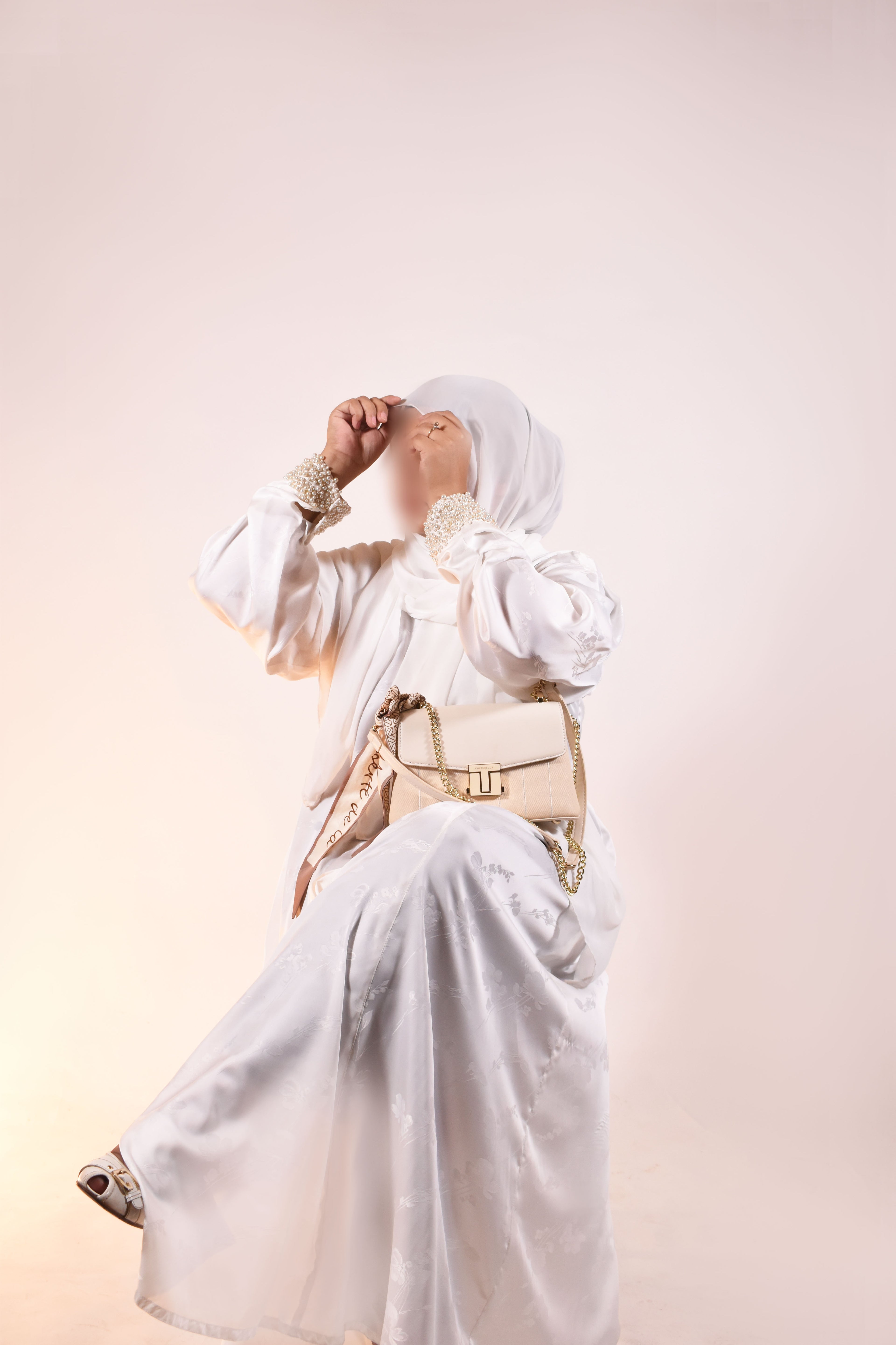 Mahtāb-Rokh - Moonlit Beauty